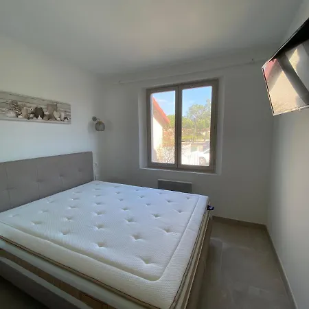 Apartman Lafarniente66